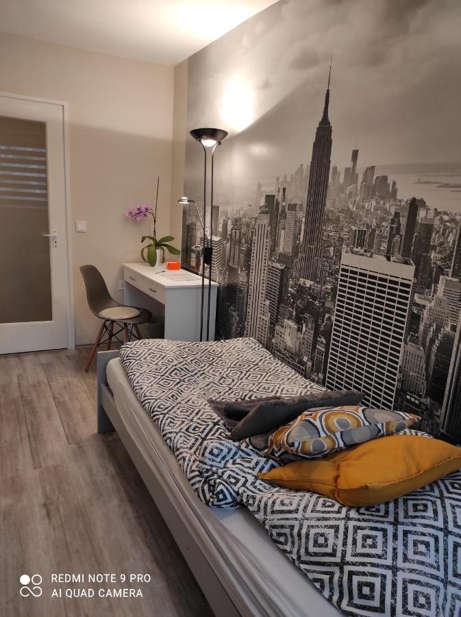 Baross Apartman Kaposvár Extérieur photo