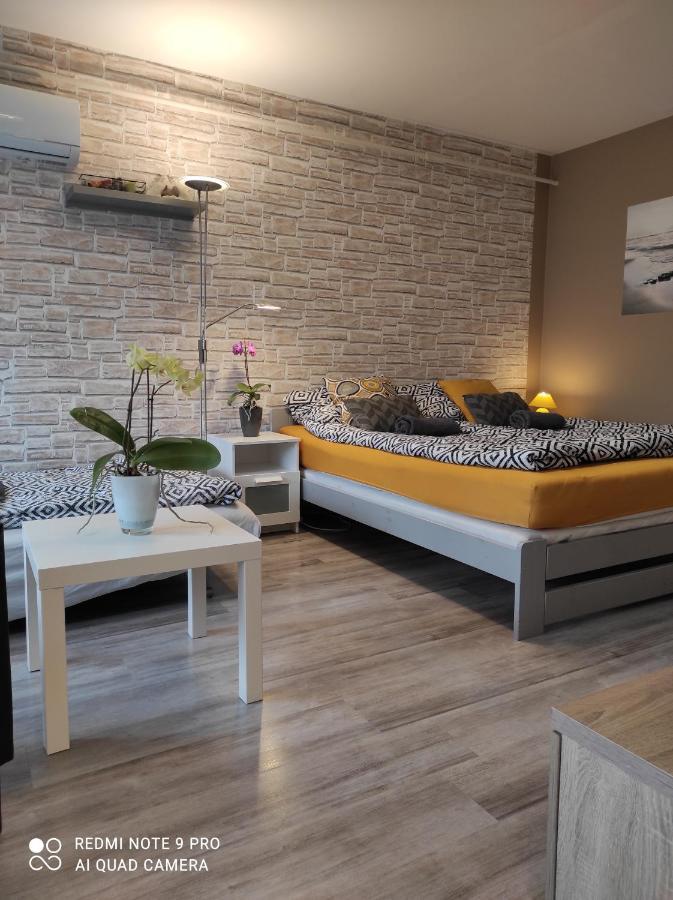 Baross Apartman Kaposvár Extérieur photo